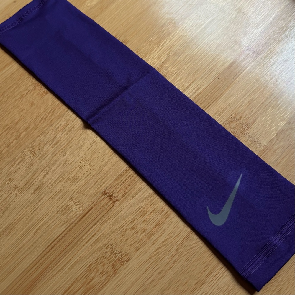 🏀Nike Men’s arm sleeve (purple) - OS